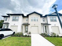 Building Photo - 868 Longboat Dr