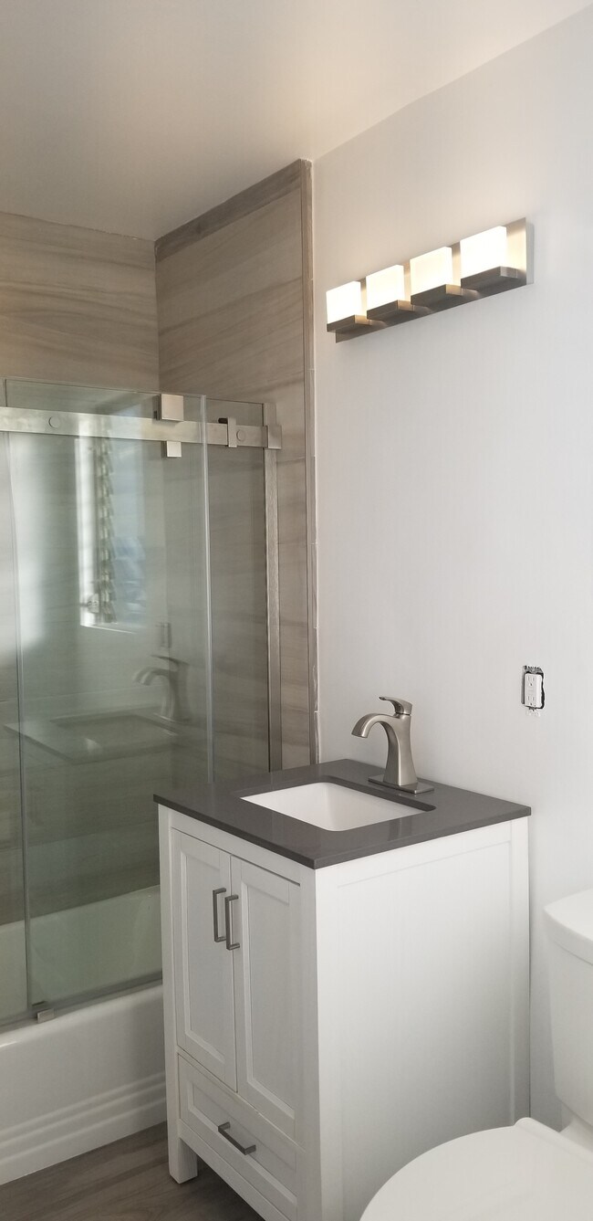 Bathroom - 2604 Graham Ave