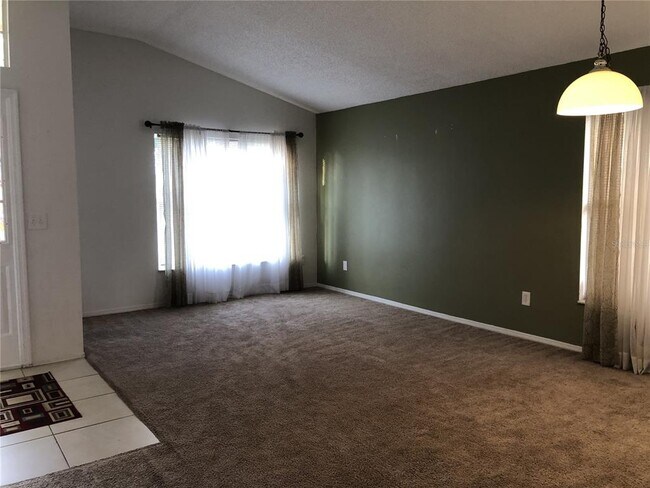 Building Photo - 2673 Chatham Cir