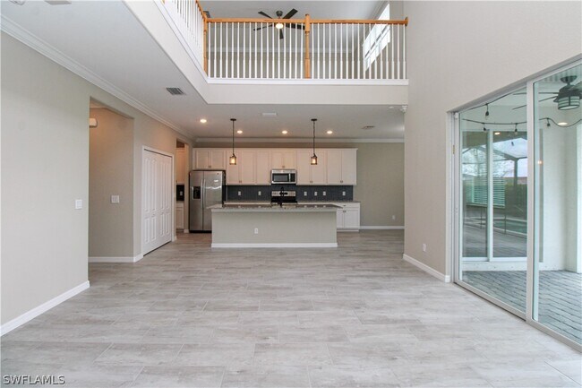 Building Photo - 2380 Fallglo St