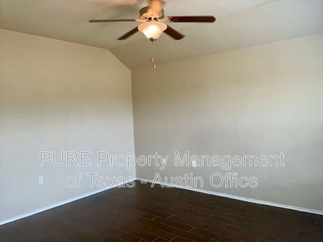 Building Photo - 7505 Cedar Edge Dr