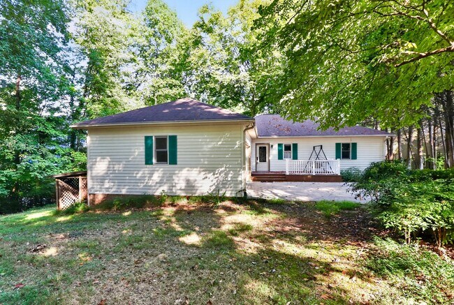 Building Photo - 151 Seagrove Ln