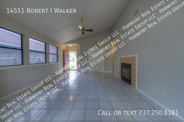 Building Photo - 14551 Robert I Walker Blvd