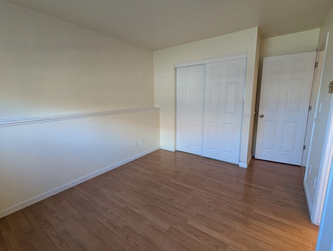 Building Photo - 3531 Windmill Dr