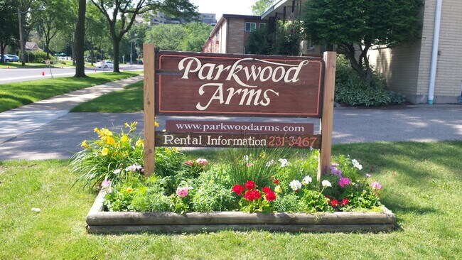 Parkwood Arms Apartments - 320 Island Dr