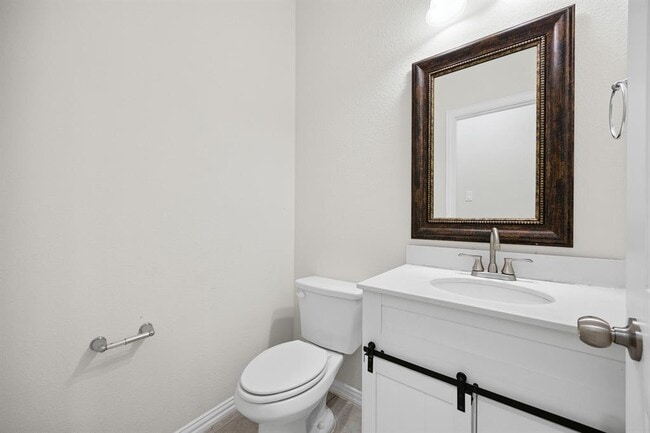 Building Photo - 2608 Hudson Ln