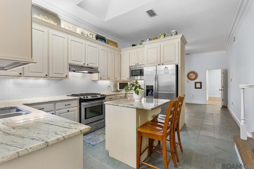 Building Photo - 7962 Wrenwood Blvd