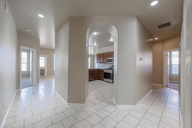 Building Photo - 7216 Brooks Ranch Rd