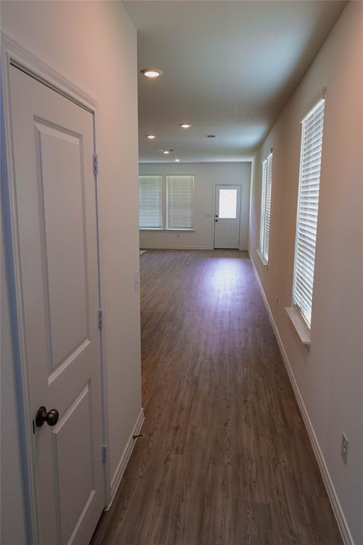 Building Photo - 15126 Cyn Rpds Rd
