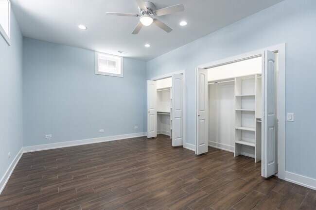 Building Photo - 3329 N Avers Ave