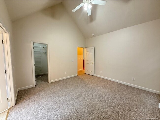 Building Photo - 755 Blue Bird Dr