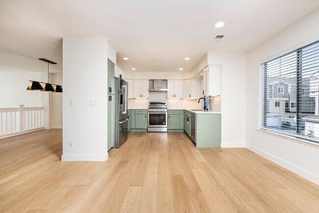 Building Photo - 356 Meridian Dr