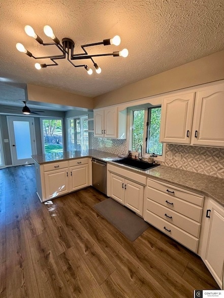 Building Photo - 2902 Blackhawk Dr