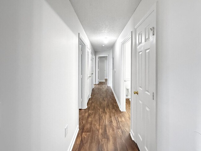 Building Photo - 1637 Cobblestone Ln