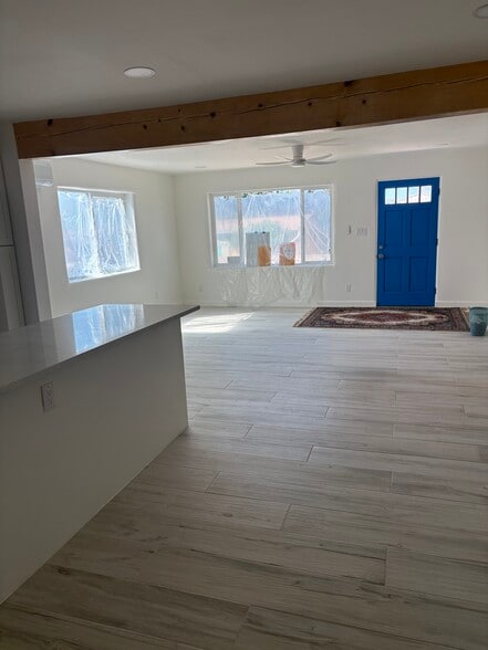 Building Photo - 1707 Espinacitas St
