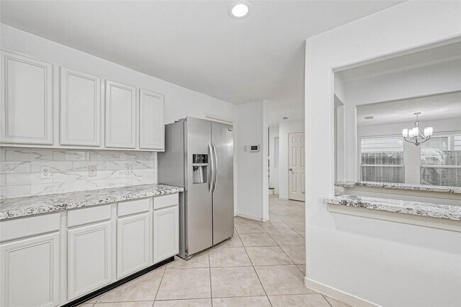 Building Photo - 14802 Dorray Ln