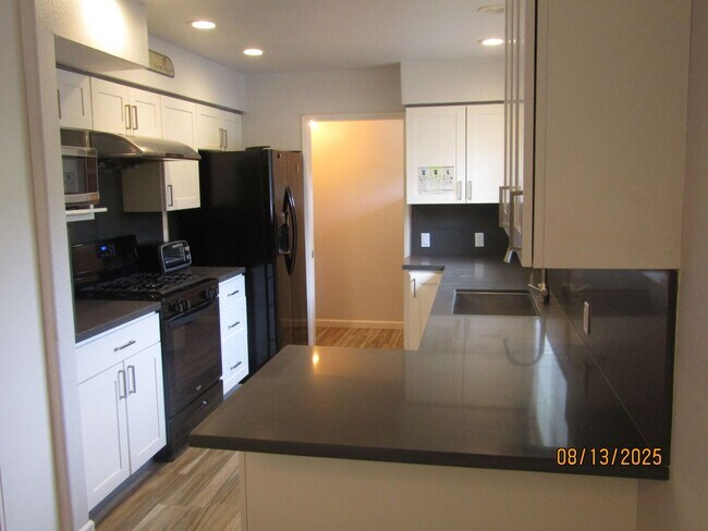 Building Photo - Beautiful single story home with amazing b...