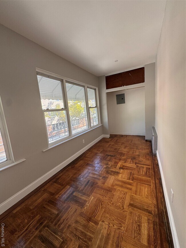 Building Photo - 4229 Grace Ave