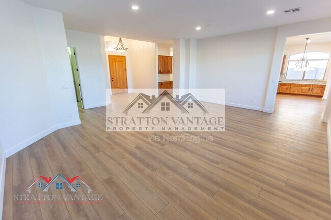 Building Photo - 13458 W Coronado Rd