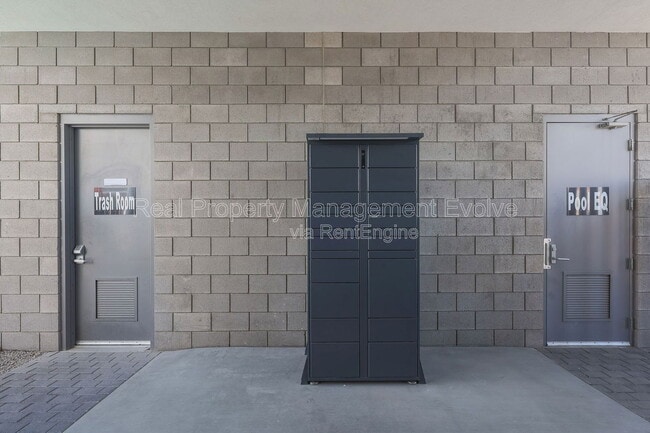 Building Photo - 1130 N 2nd St