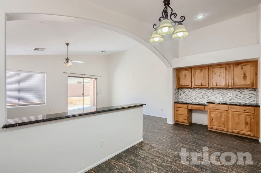 Building Photo - 10343 West Odeum Ln