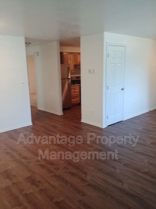 Building Photo - 1708 Del Rio Ave SE