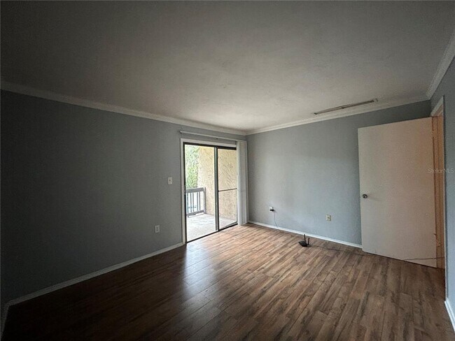 Building Photo - 2811 SW Archer Rd