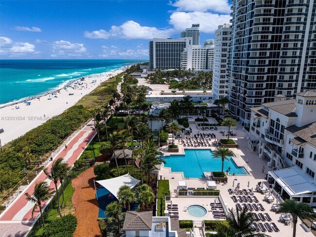 Building Photo - 4779 Collins Ave