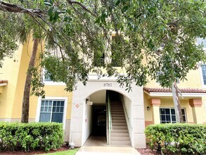 Building Photo - 6761 Heritage Grande