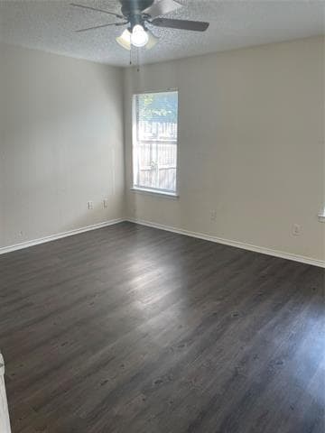 Building Photo - 6612 S Creek Dr