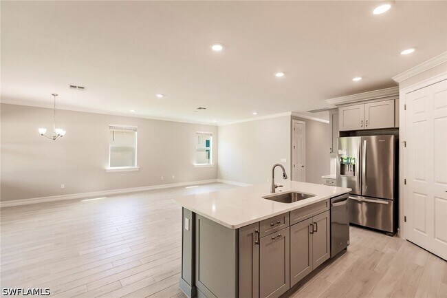 Building Photo - 536 Polihale Wy