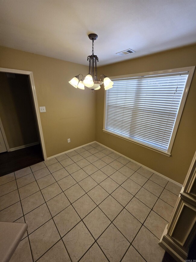 Building Photo - 4102 Stoneybrook Dr