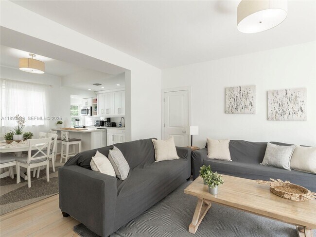 Building Photo - 241 28th St