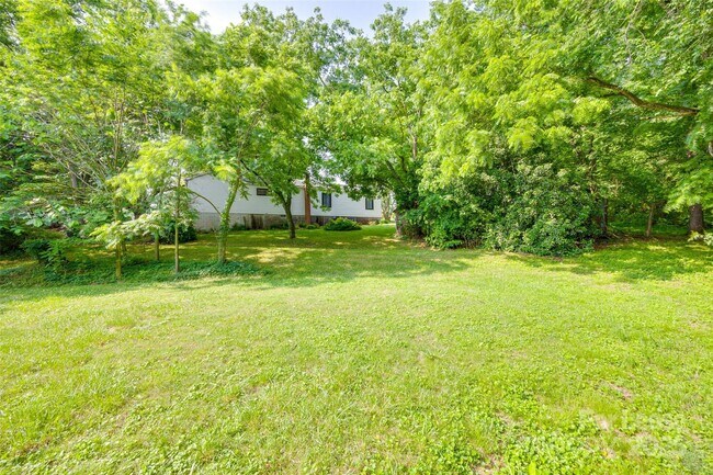 Building Photo - 3113 Monroe Way