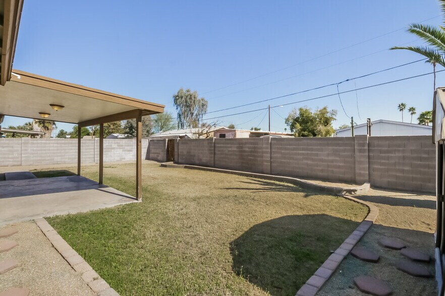 Building Photo - 1811 N Cheri Lynn Dr