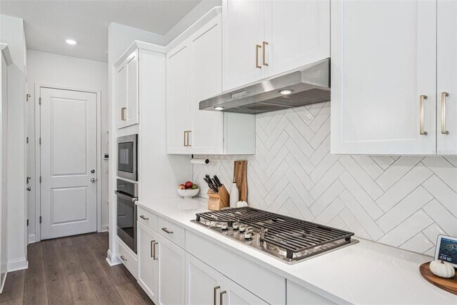 Building Photo - 534 Wishbone Ln