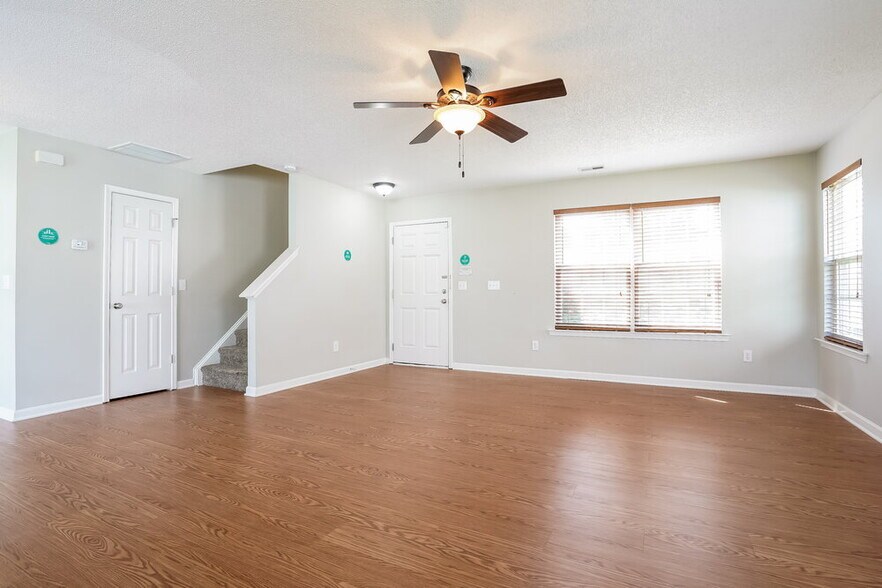 Building Photo - 7330 Great Laurel Dr