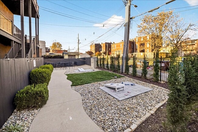 Building Photo - Soulard First Fleur