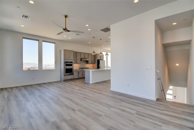 Building Photo - 1550 Stone Perch St