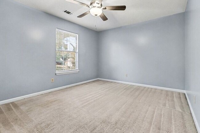 Building Photo - 3BR/2BA on Basement in Jonesboro
