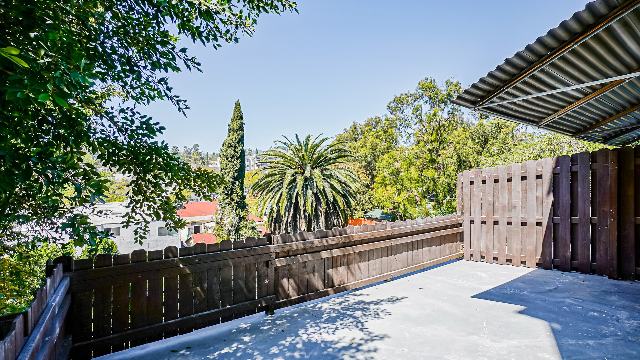 Building Photo - 2065 Ivar Ave