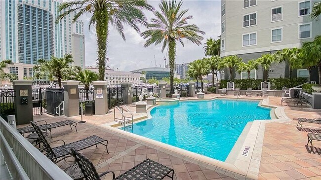 Building Photo - 700 S Harbour Island Blvd