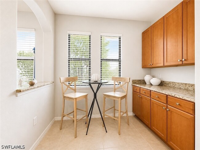 Building Photo - 1367 Artesia Dr E