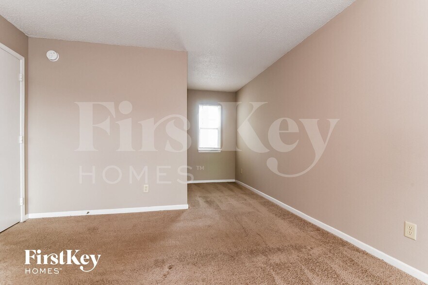 Building Photo - 6601 Black Antler Dr