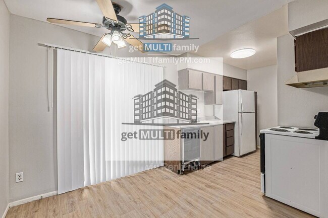 Building Photo - 1111 E Butler Dr