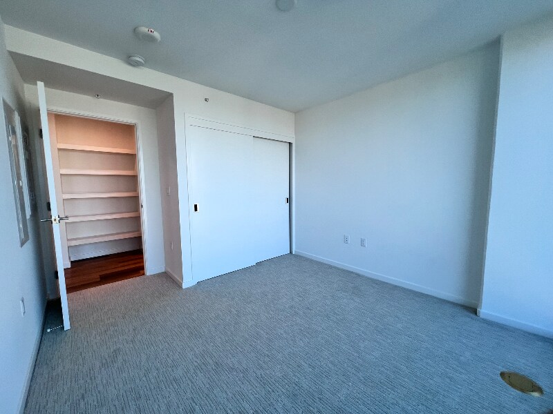 Building Photo - 1515 Liona St