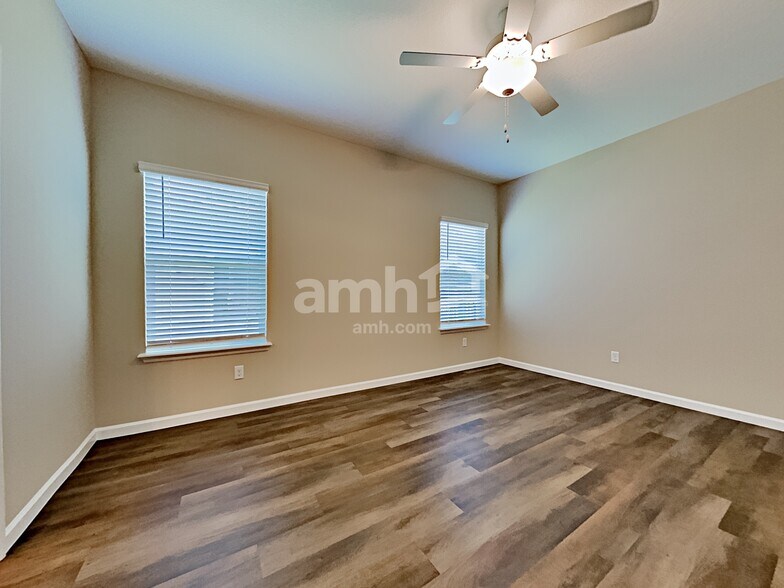 Building Photo - 225 Edge Pk Trl