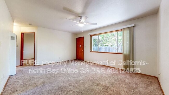 Building Photo - 867 Lorna Dr