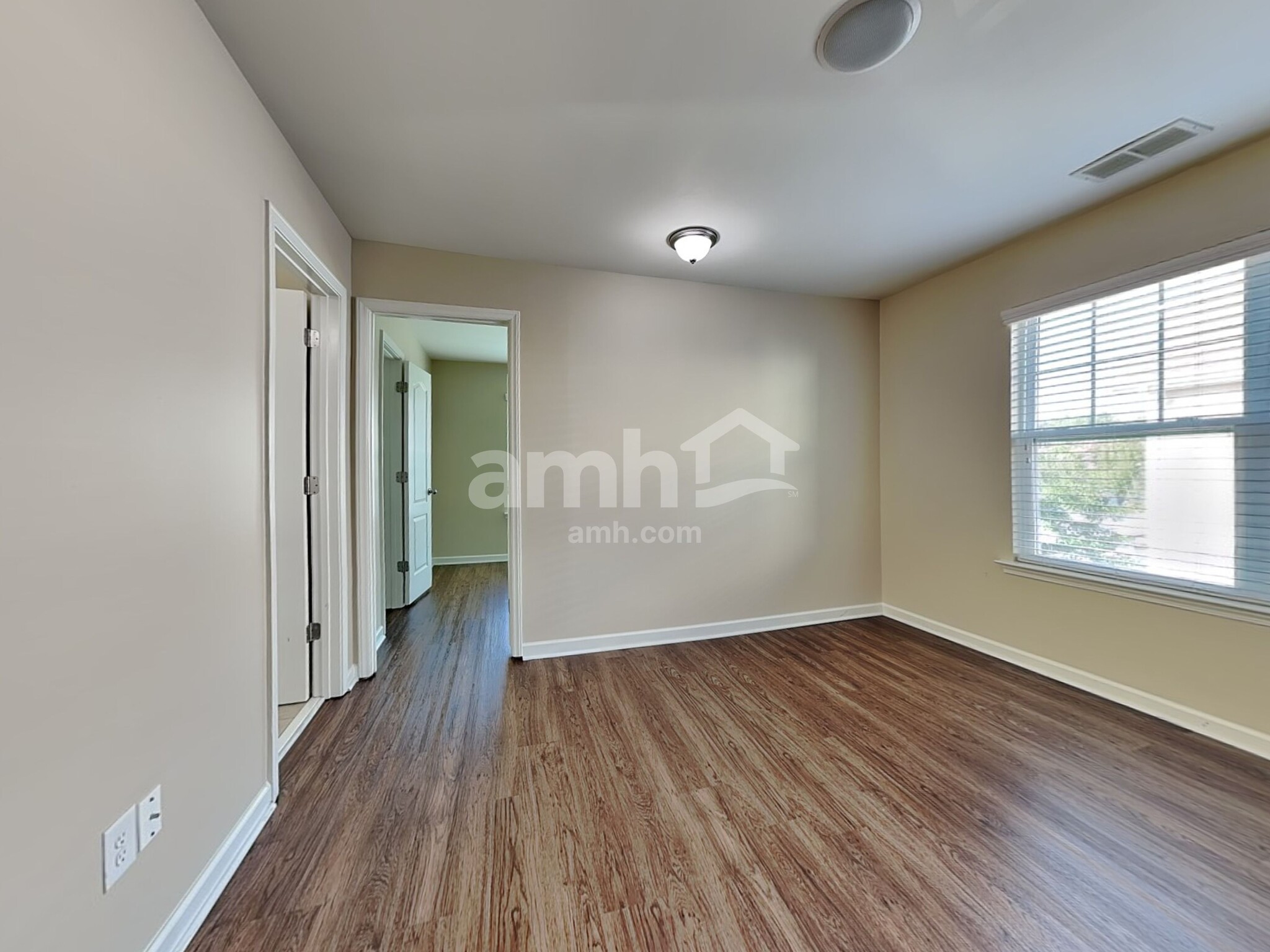 Building Photo - 1104 Wainscott Dr