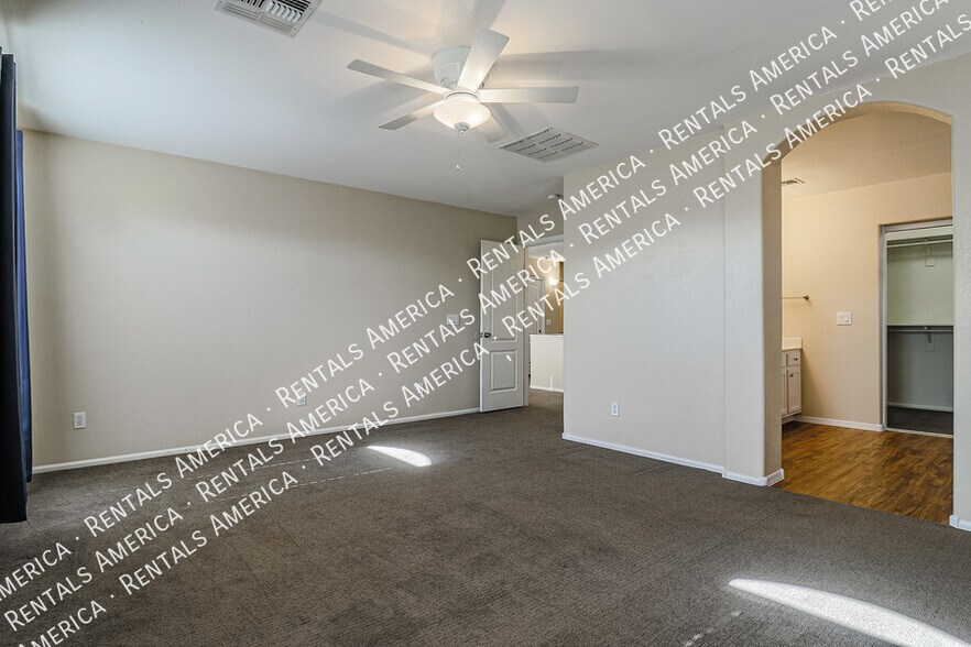 Building Photo - 12610 W Medlock Dr